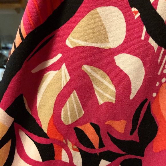 Blouse - Picture 2 of 5